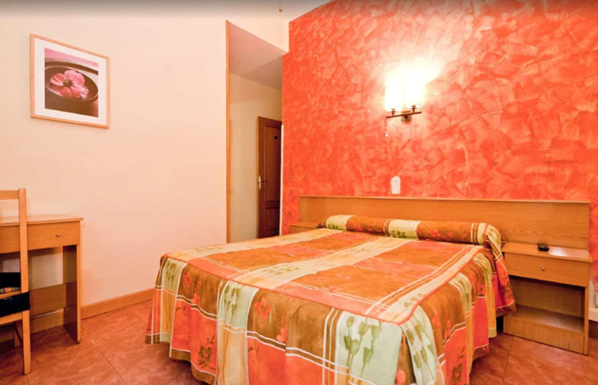 Hostal Oporto Madrid Bagian luar foto